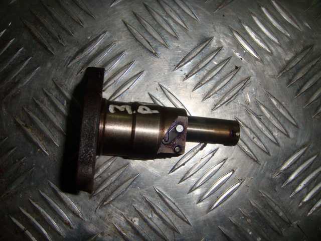 Натяжитель цепи ГРМ Land Cruiser Prado 90 (97-02) 3RZFE 2.7 б\у (арт. 135400H010) Toyota Land Cruiser Prado 90