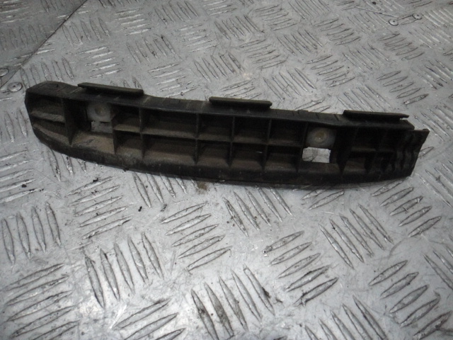 Кронштейн бампера i20 (08-14) зад L б/у (арт. 866131J000) Hyundai i20