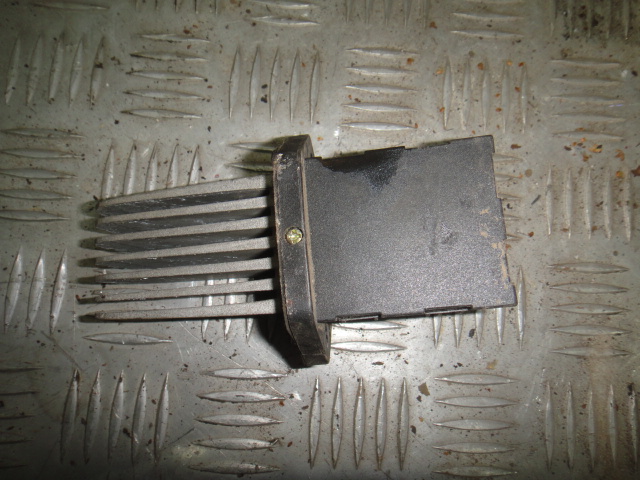 Резистор отопителя Fora A21 (06-10) б\у (арт. A218107031) Chery Fora A21