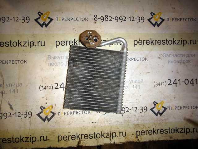 Радиатор кондиционера Scenic 2 (03-09) салонный б\у (арт. 7701207874) Renault Scenic