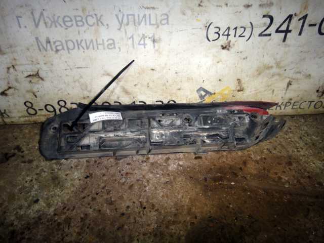 Кронштейн бампера Caddy (04-10)\Touran (03-06) пер L б\у (арт. 1T0807049) Volkswagen Caddy 3