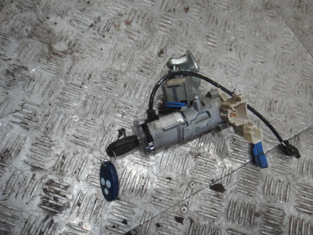 Замок зажигания Fora A21 (06-10) комплект б\у (арт. A213704010) Chery Fora A21