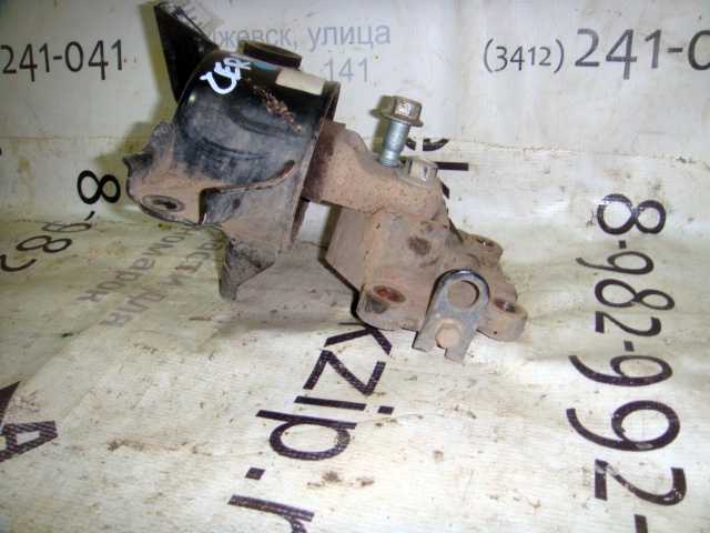 Подушка двигателя Cerato (08-13) L Б\У (арт. 218301M000) Hyundai i20
