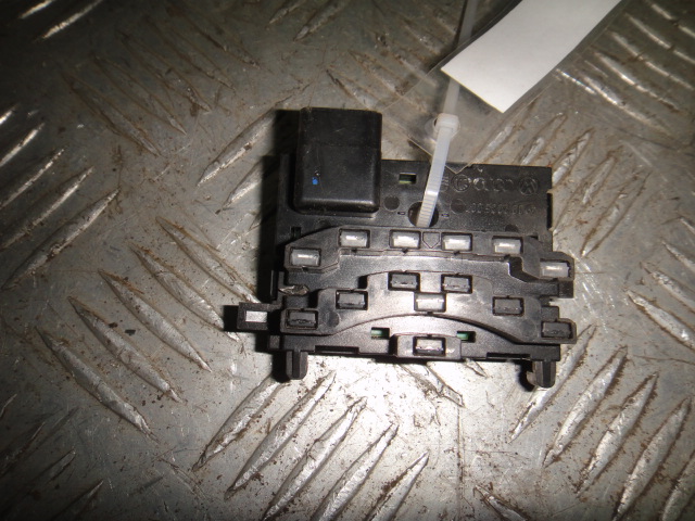 Датчик угла поворота руля Caddy (04-15)\Golf5\Golf Plus\Tiguan (07-11) б\у (арт. 1K0959654) Volkswagen Golf 5