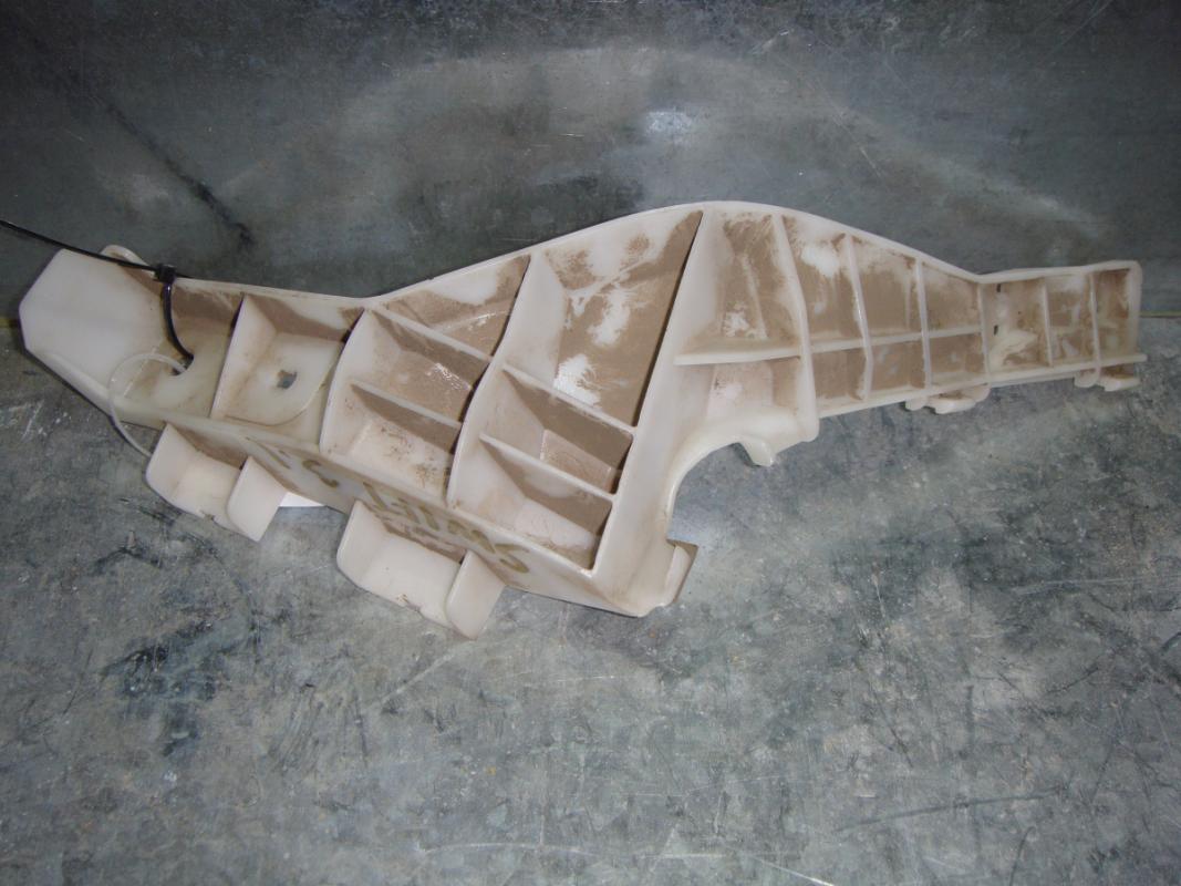 Кронштейн бампера Swift (02-10) зад L б\у (арт. 7182273K1) Suzuki Swift