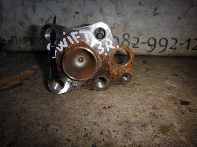 Ступица Swift (04-10) 2WD зад R б\у (арт. 4611163J10) Suzuki Swift