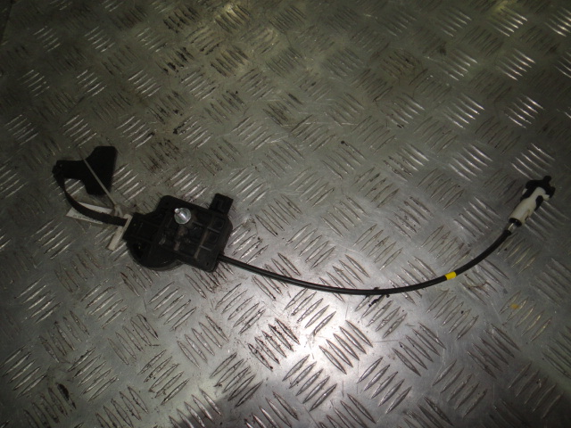 Механизм лючка бензобака RX (03-09) б\у (арт. 772910E010) Lexus RX