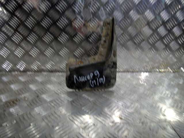 Брызговик Lancer 9 (03-07) пер R б/у (арт. MR533434) Mitsubishi Lancer 9