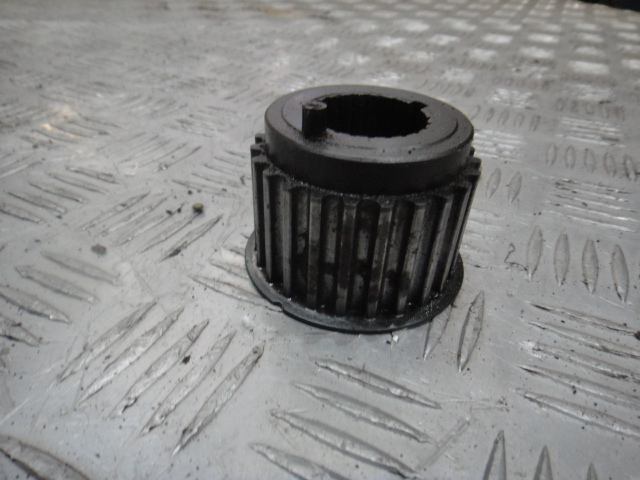 Шестерня коленвала Tucson (04-10)/Sonata EF New (01-11) G6BA 2.7 Б\У (арт. 2312035500) Hyundai Sonata